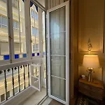 Apartamentos Loles De Cisneros Catedral